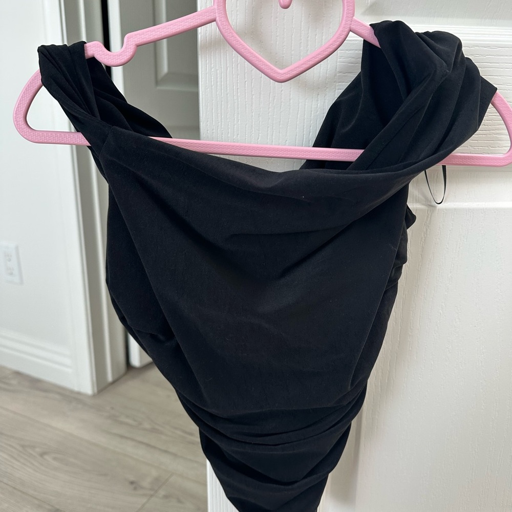 2 ruched women’s Zara off the shoulder cropped tops 
White & black 
New size s